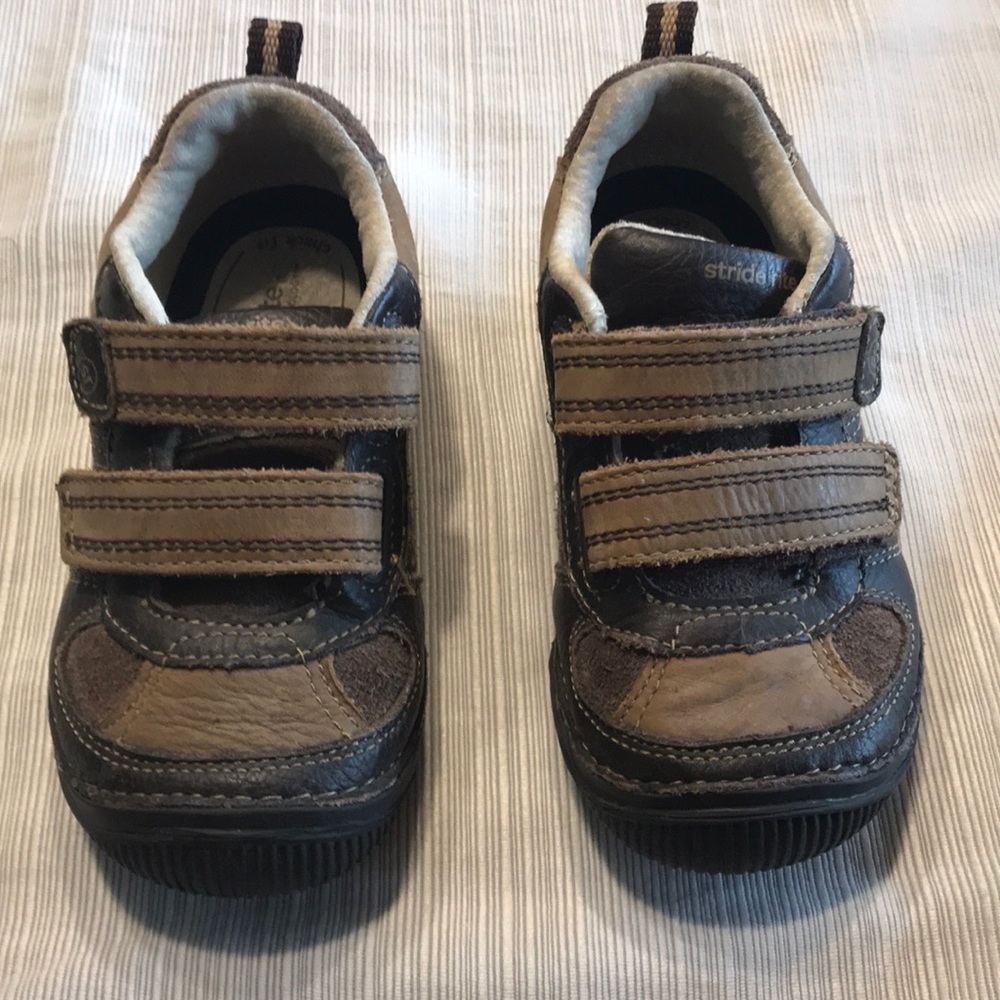 StrideRite Boys Brown Velcro shoes